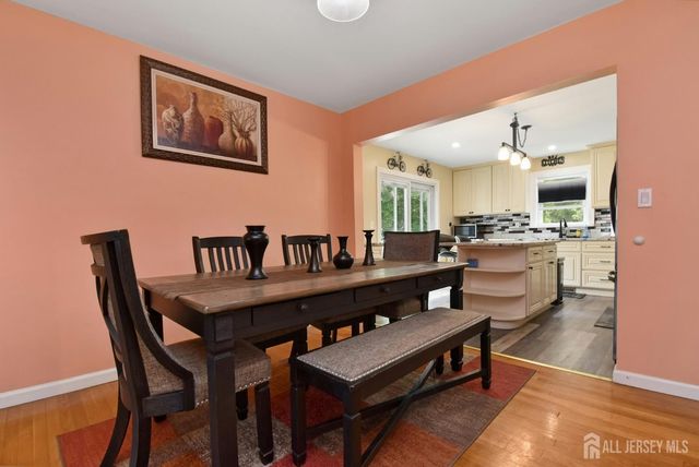 631 concord Circle, Ewing, NJ 08618