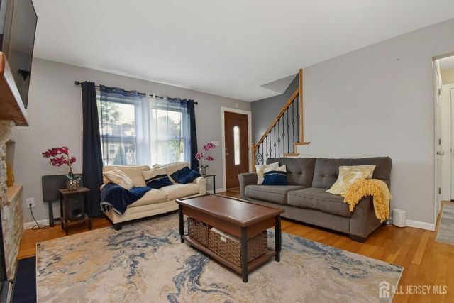 631 concord Circle, Ewing, NJ 08618