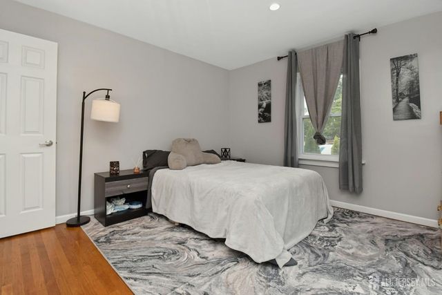 631 concord Circle, Ewing, NJ 08618