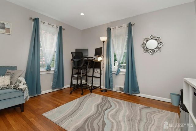 631 concord Circle, Ewing, NJ 08618