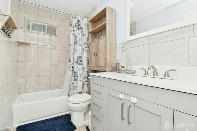631 concord Circle, Ewing, NJ 08618