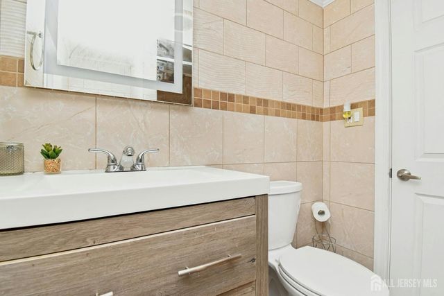 631 concord Circle, Ewing, NJ 08618