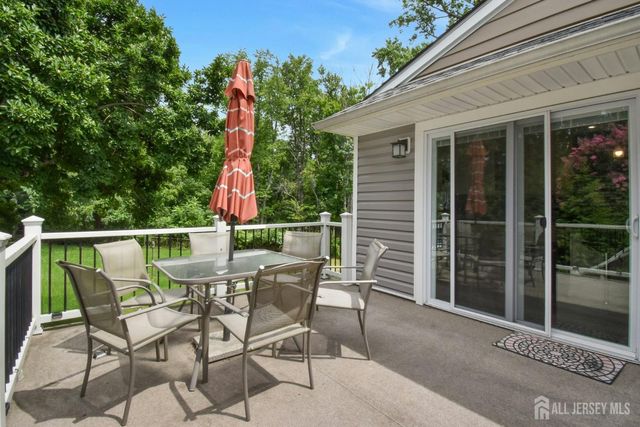 631 concord Circle, Ewing, NJ 08618