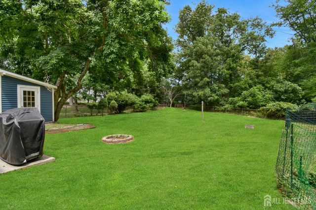 631 concord Circle, Ewing, NJ 08618