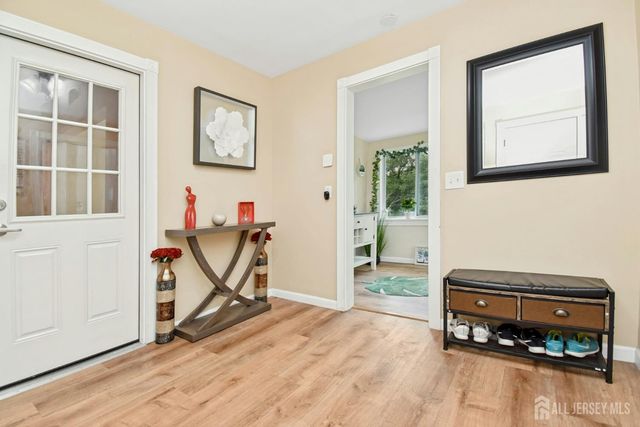 631 concord Circle, Ewing, NJ 08618