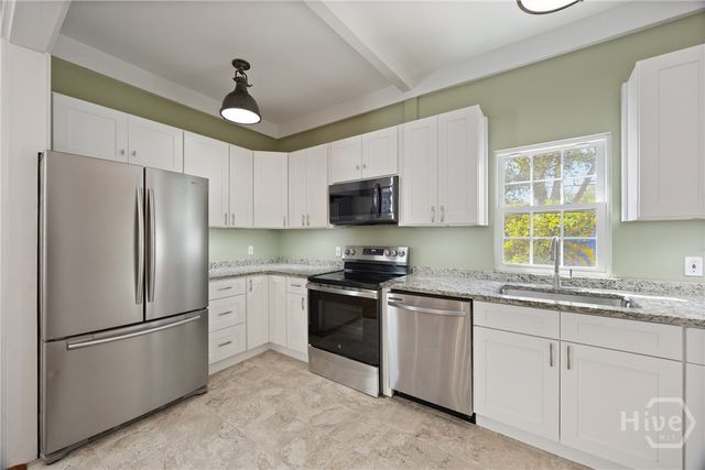 629 E 38th Street, Savannah, GA 31401