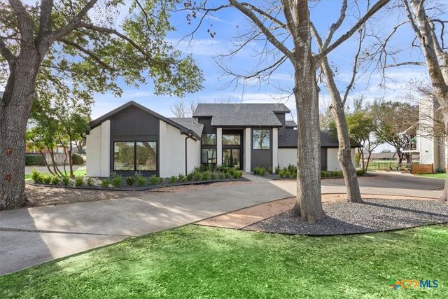 3415 Chisholm Trail, Salado, TX 76571