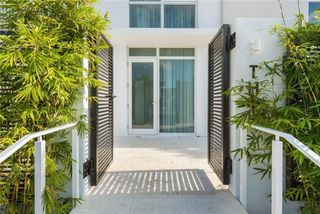 401 N Birch Road Th1, Fort Lauderdale, FL 33304