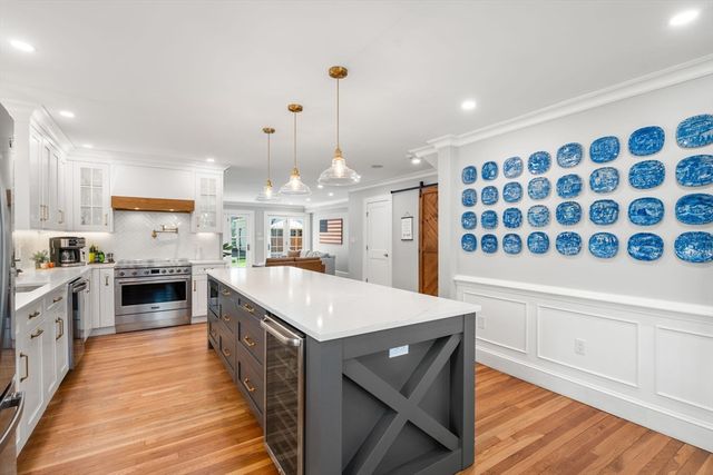 30 Trowbridge Ave, Newton, MA 02460