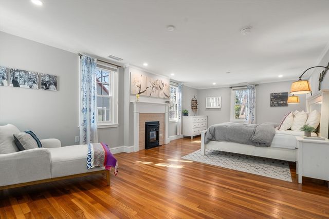 30 Trowbridge Ave, Newton, MA 02460