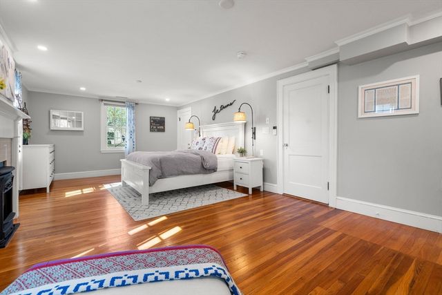 30 Trowbridge Ave, Newton, MA 02460