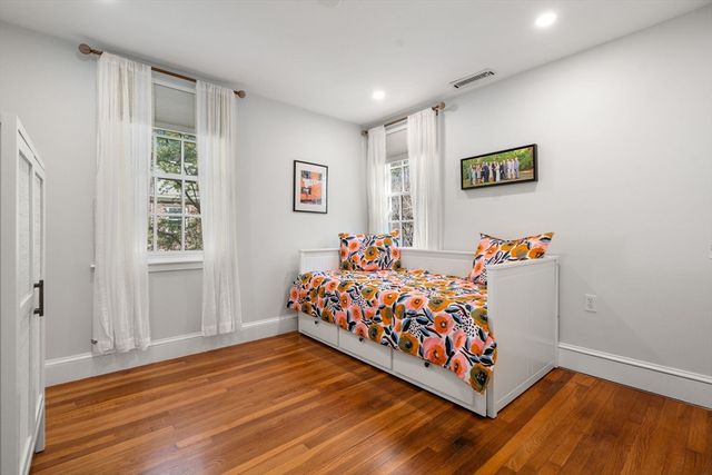 30 Trowbridge Ave, Newton, MA 02460