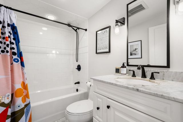 30 Trowbridge Ave, Newton, MA 02460