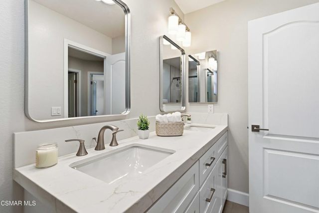 5212 Pesto Way, Oak Park, CA 91377