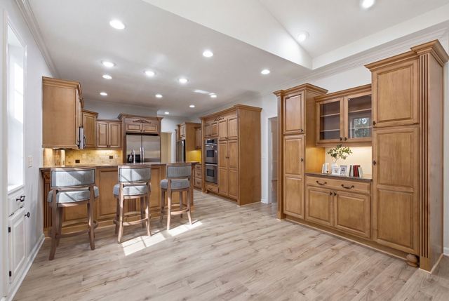 2812 Wakefield Dr, Clarksville, TN 37043