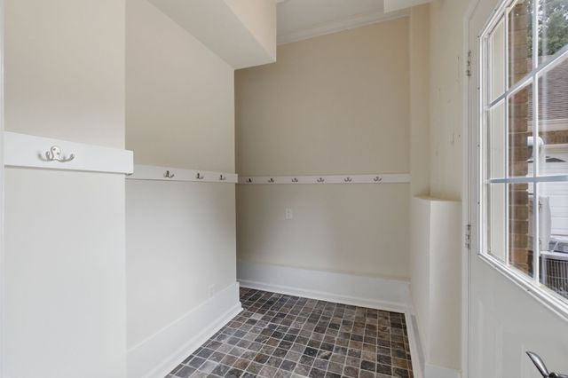 2812 Wakefield Dr, Clarksville, TN 37043
