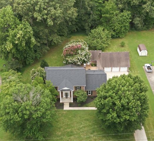 2812 Wakefield Dr, Clarksville, TN 37043