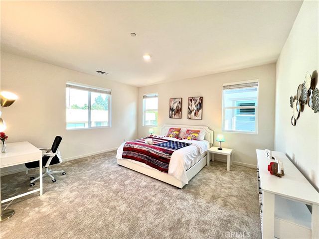 3082 Carrizo, Pomona, CA 91767