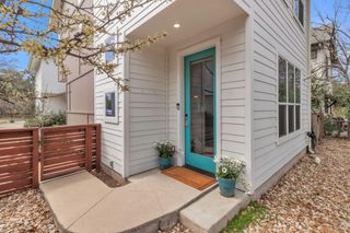 402 Irma DR B, Austin, TX 78752