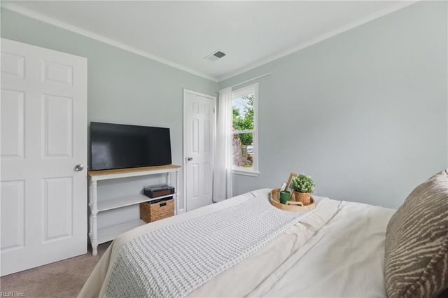 400 Cedar DR, Hampton, VA 23669