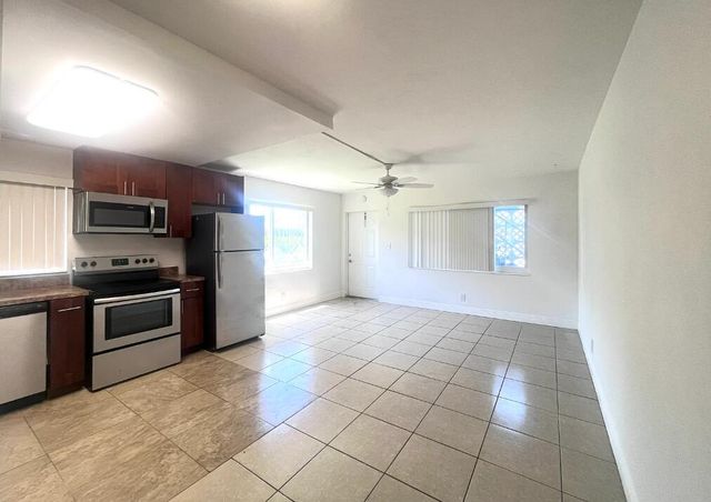 520 NE 44th Street, Boca Raton, FL 33431