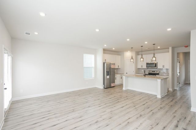 156 Fister Dr, Lebanon, TN 37090