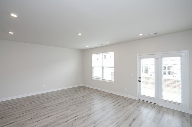 156 Fister Dr, Lebanon, TN 37090