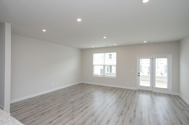 156 Fister Dr, Lebanon, TN 37090