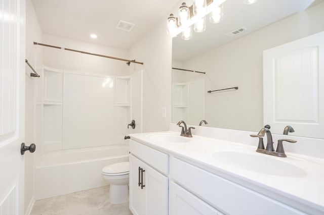 156 Fister Dr, Lebanon, TN 37090