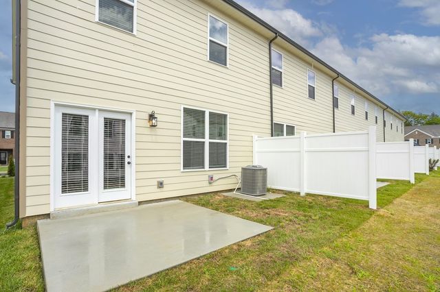 156 Fister Dr, Lebanon, TN 37090