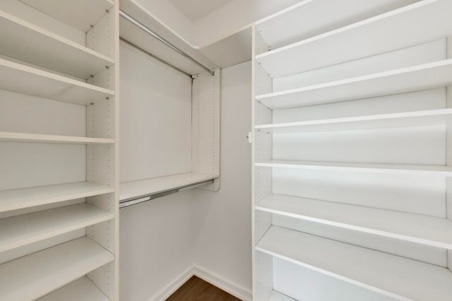 647 W SHERIDAN Road 7A, Chicago, IL 60613