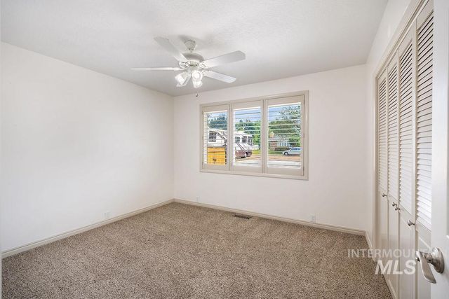 2120 Idaho Avenue, Caldwell, ID 83605