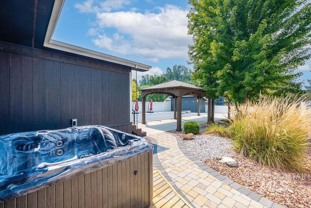 2120 Idaho Avenue, Caldwell, ID 83605
