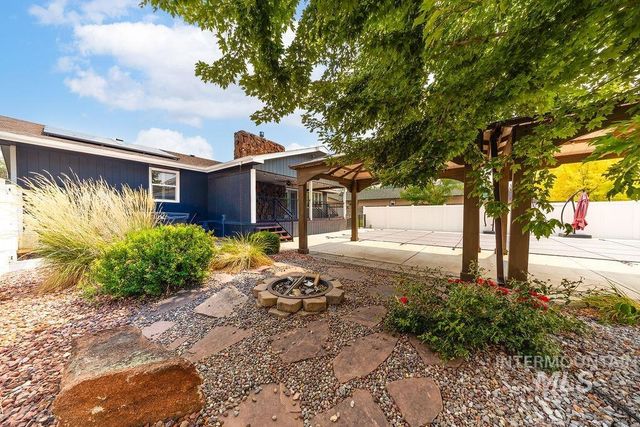 2120 Idaho Avenue, Caldwell, ID 83605