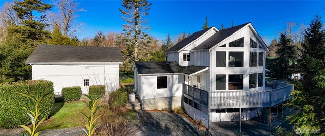 8894 Giles Rd., Blaine, WA 98230