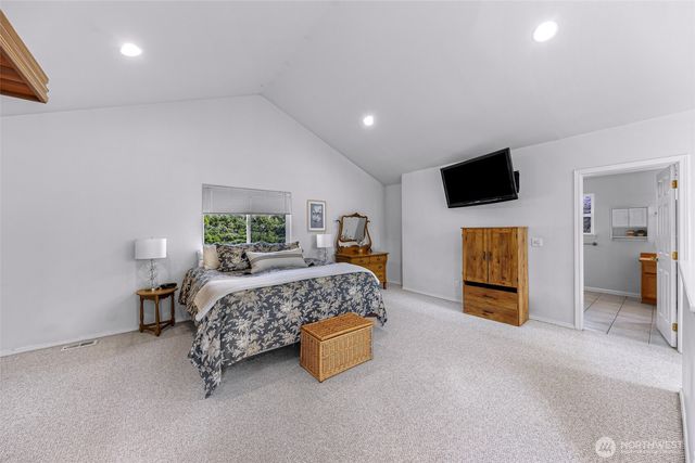 8894 Giles Rd., Blaine, WA 98230