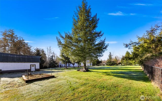 8894 Giles Rd., Blaine, WA 98230