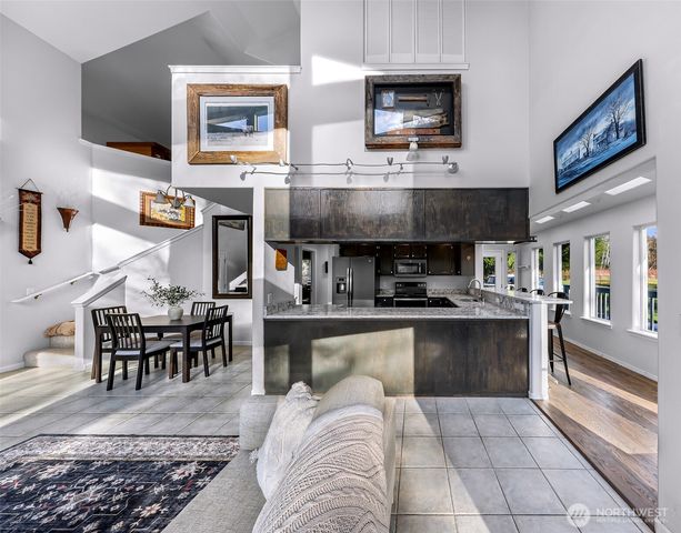 8894 Giles Rd., Blaine, WA 98230