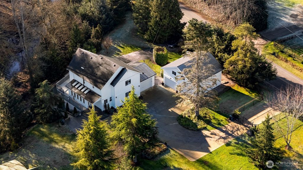 8894 Giles Rd., Blaine, WA 98230