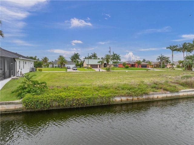 2517 SW 30th TER, Cape Coral, FL 33914