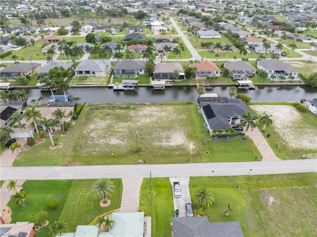 2517 SW 30th TER, Cape Coral, FL 33914