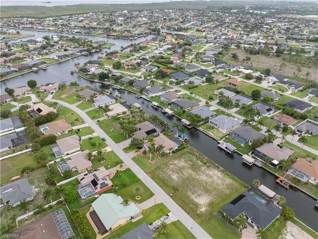 2517 SW 30th TER, Cape Coral, FL 33914