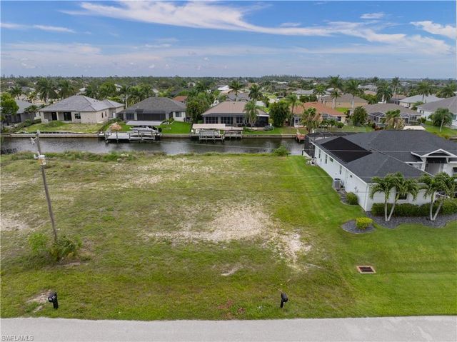 2517 SW 30th TER, Cape Coral, FL 33914