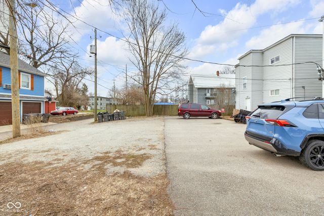 3535 N College Avenue, Indianapolis, IN 46205