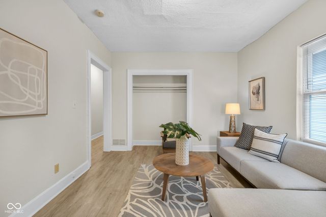 3535 N College Avenue, Indianapolis, IN 46205