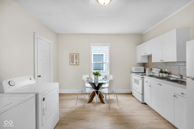 3535 N College Avenue, Indianapolis, IN 46205