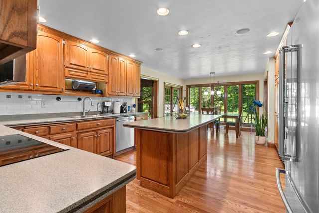 2110 SHADY LANE, Green Bay, WI 54313