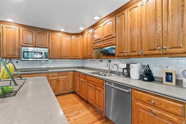 2110 SHADY LANE, Green Bay, WI 54313