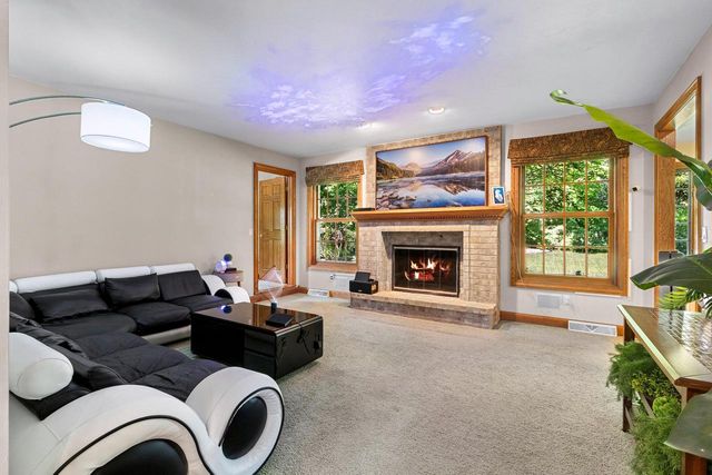2110 SHADY LANE, Green Bay, WI 54313