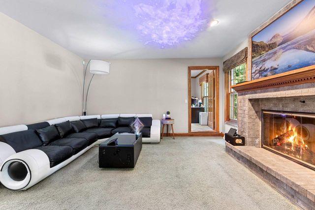 2110 SHADY LANE, Green Bay, WI 54313